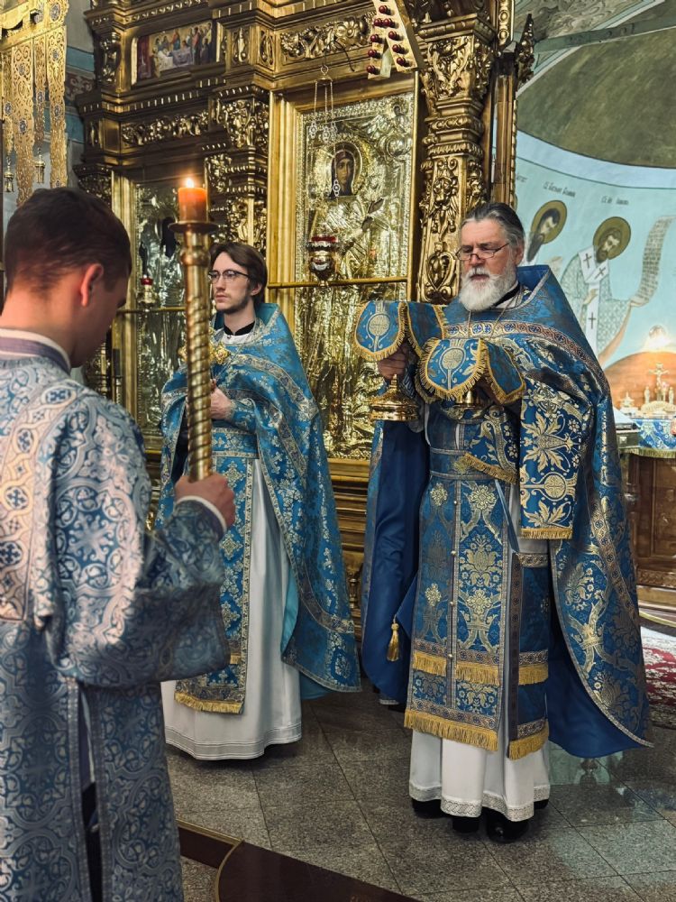 Божественная Литургия