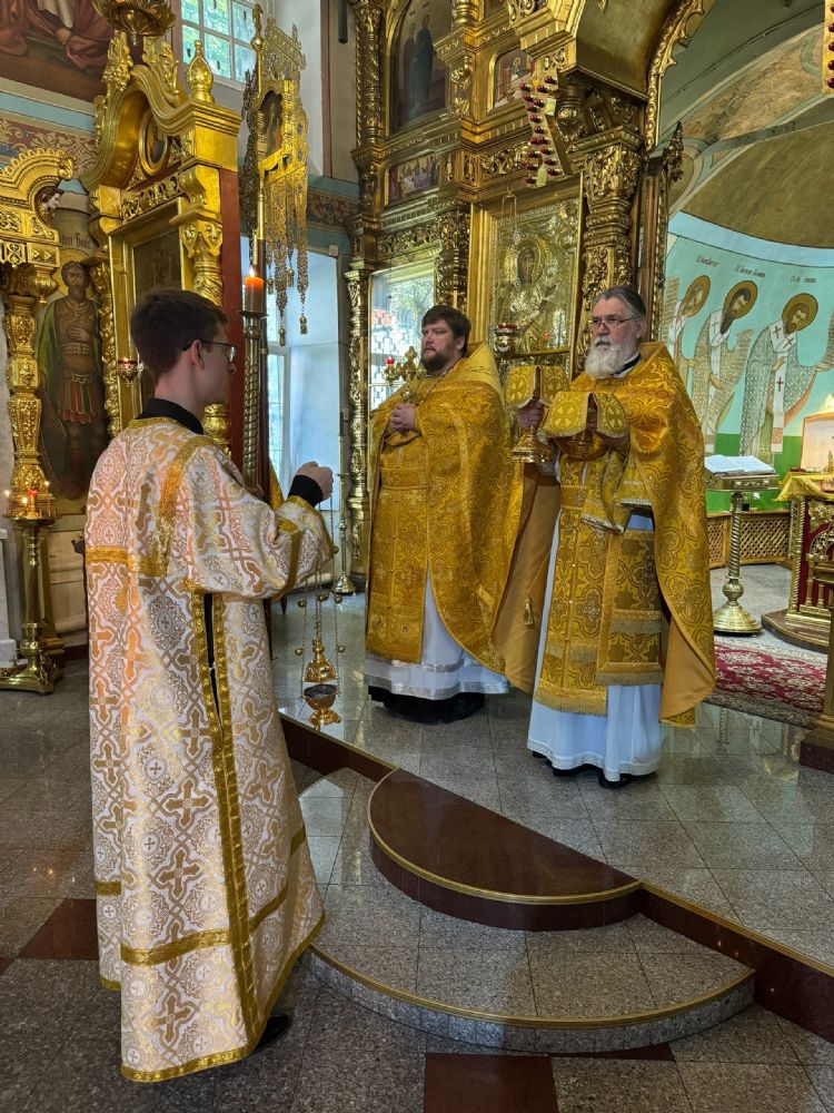 Божественная Литургия