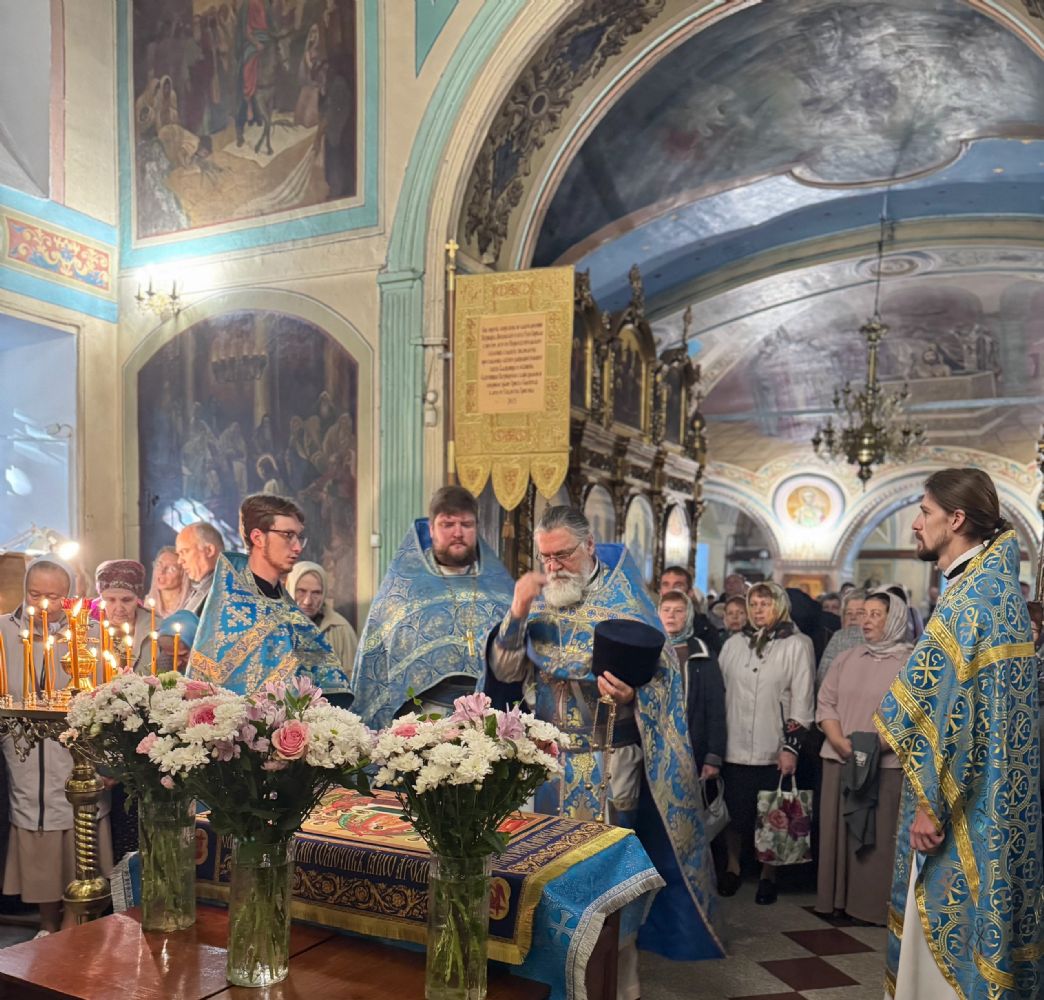 Божественная Литургия